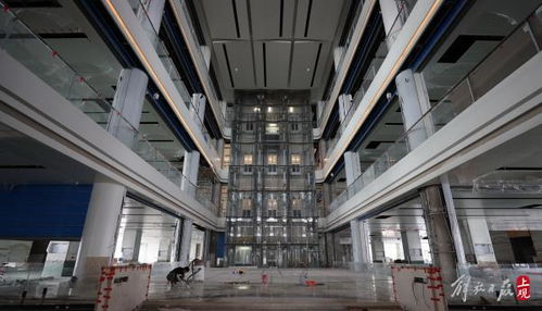 上海最大规模名车广场落成,引领汽车文化与建筑装饰材料新趋势