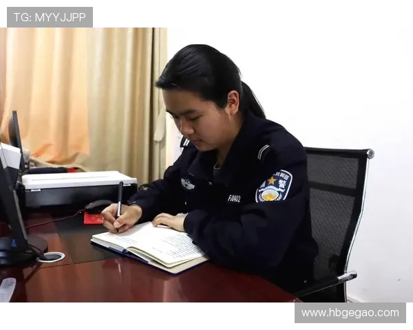 烈焰红唇，巾帼担当：致敬“特警霸王花”的闪耀芳华